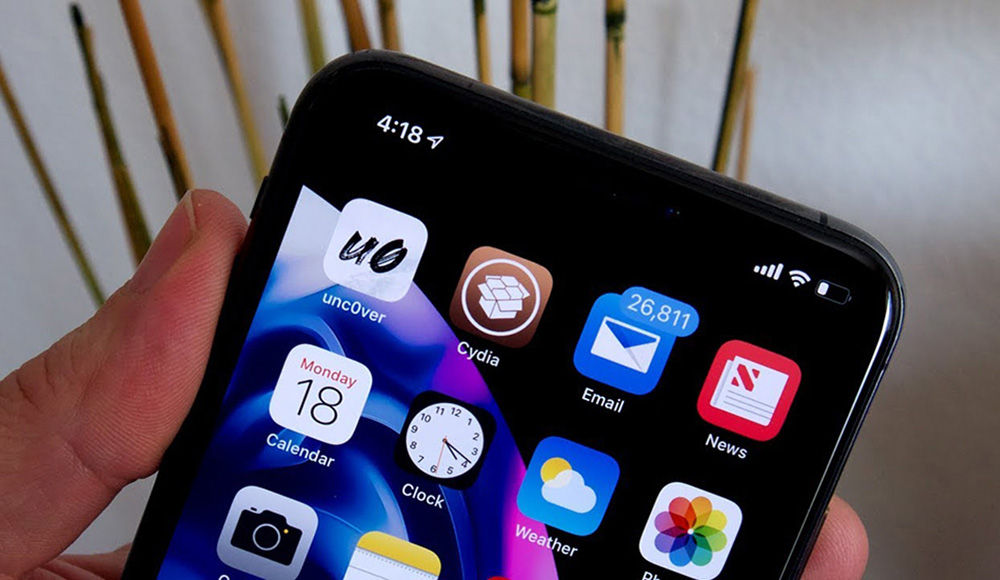 Kas yra „Jailbreak“, jo įrengimas „iOS 12“