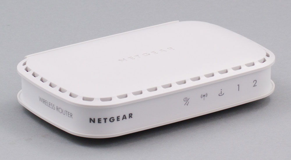 Netgear WNR612 Reititin - Yleiskatsaus laitteen ohjelmiston eduista, asennuksesta ja päivityksestä