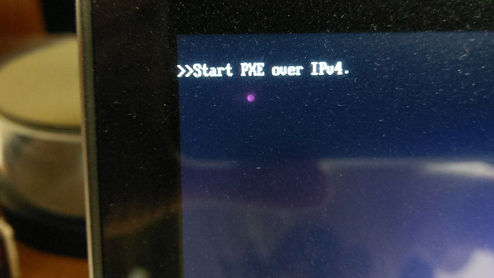 Какво означава това и как да премахнете публикацията PXE през IPv4, когато включите компютъра или лаптопа